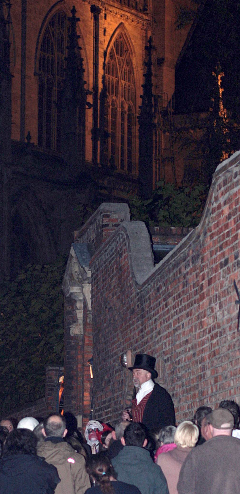 Ghost keeper walk 06